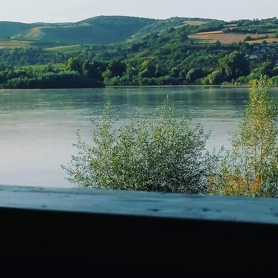 Captain'S House By The Danube River Cerevic Ngoại thất bức ảnh