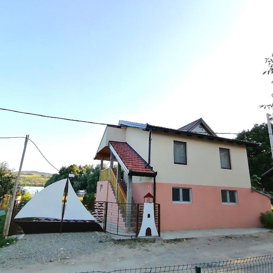 Captain'S House By The Danube River Cerevic Ngoại thất bức ảnh