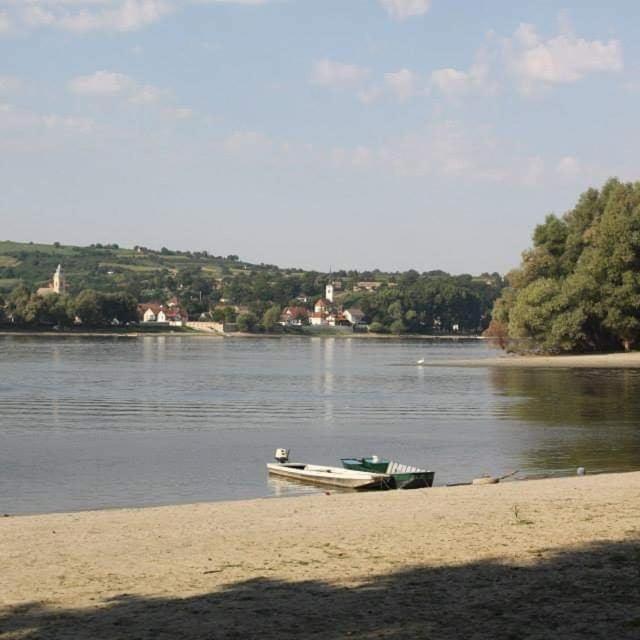 Captain'S House By The Danube River Cerevic Ngoại thất bức ảnh